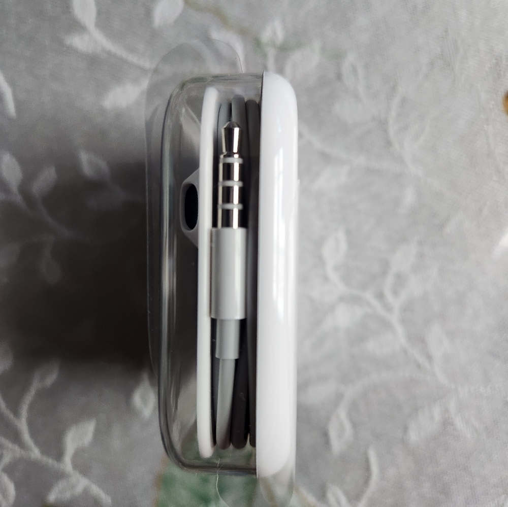 Apple earpods - Picture 2 of 3
